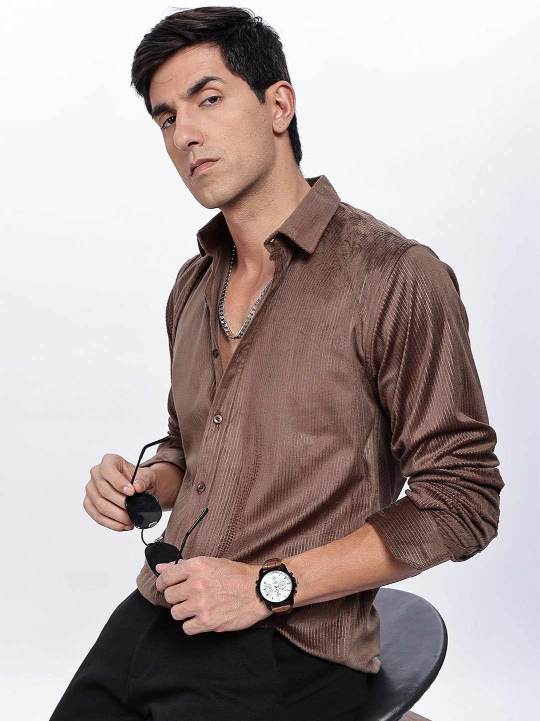 

BUMCHIQ Men Comfort Slim Fit Spread Collar Textured Casual Shirt, Brown