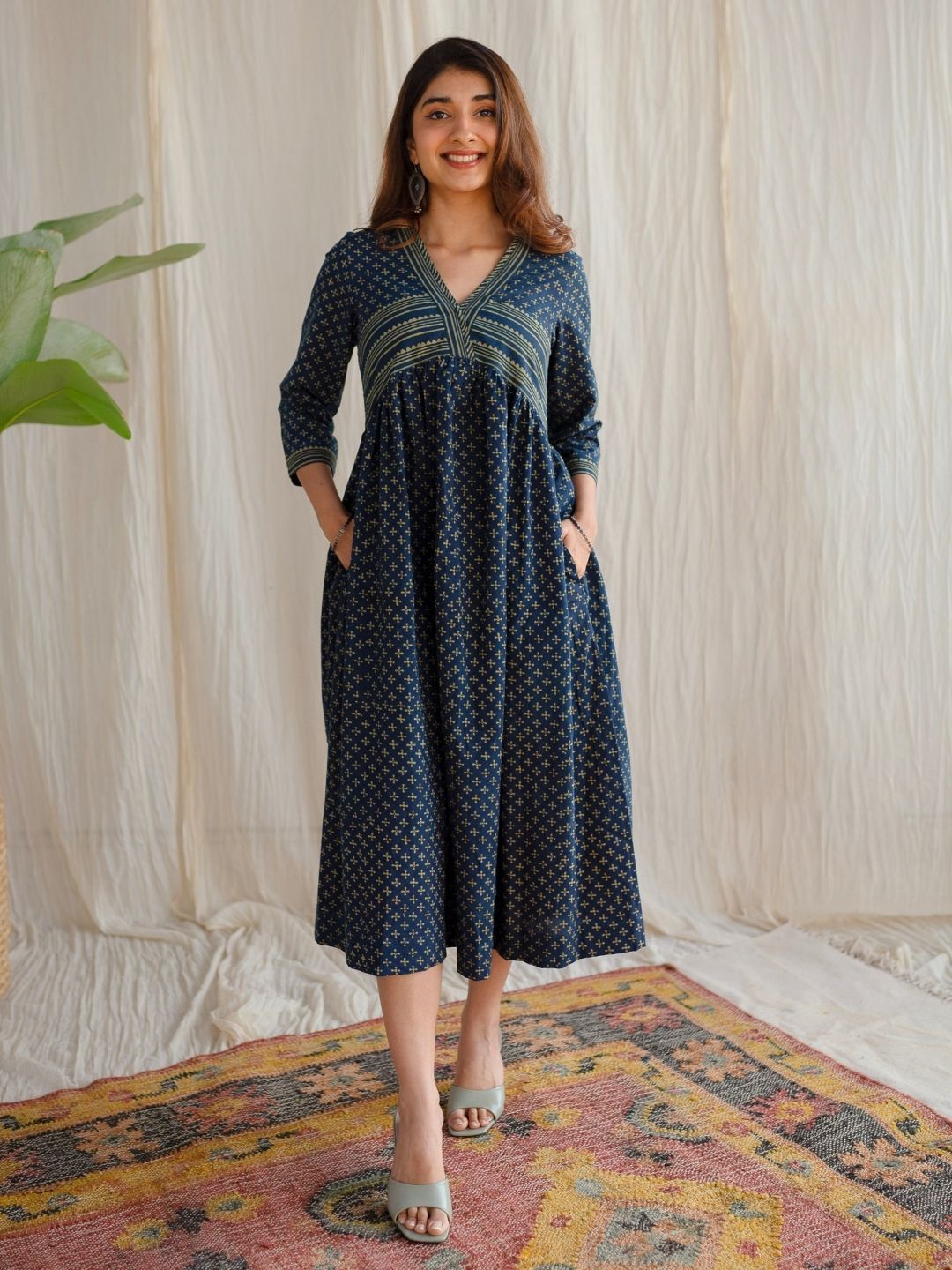 

THE INDIAN ETHNIC CO Floral Print A-Line Midi Dress, Blue