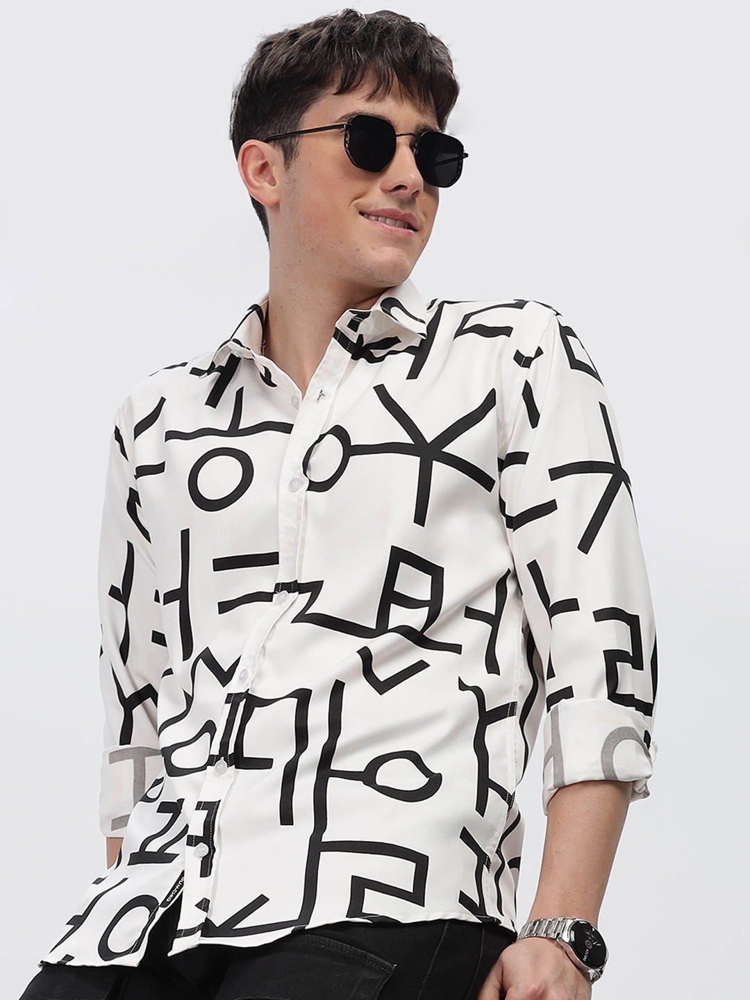 

BUMCHIQ Men Comfort Fit Spread Collar Abstract Printed Casual Shirt, White