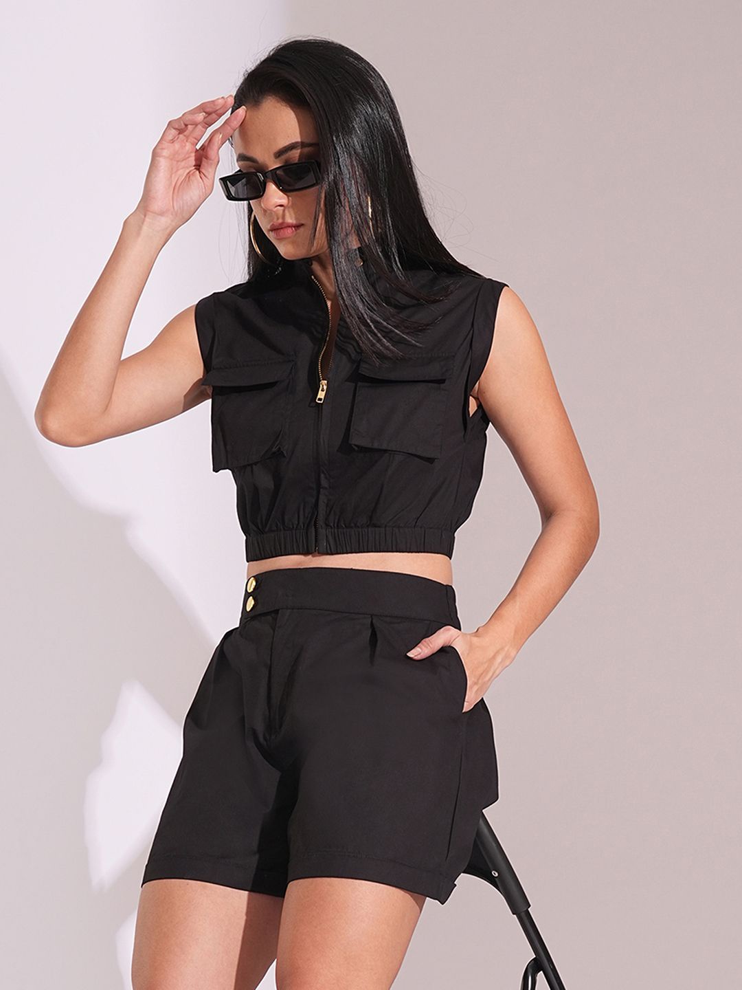 

Globus High Neck Front Zip Streetwear Utility Crop Top & Shorts Co-Ord Set, Black