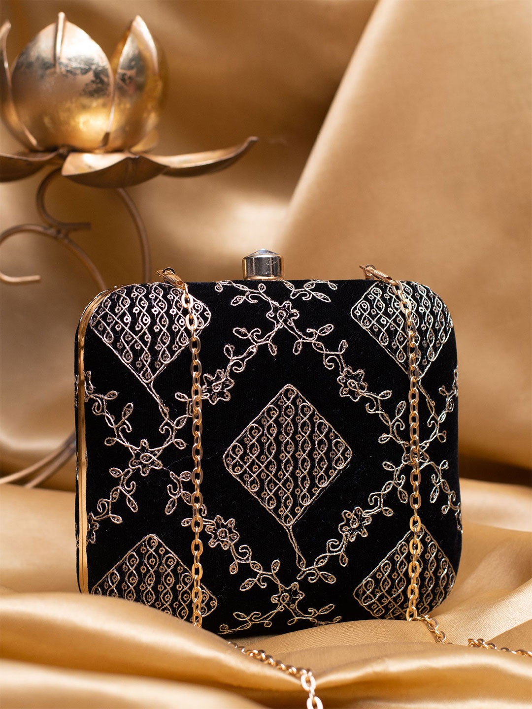 

ARTKLIM Zari Embroidered Box Clutch with Sling Chain, Black