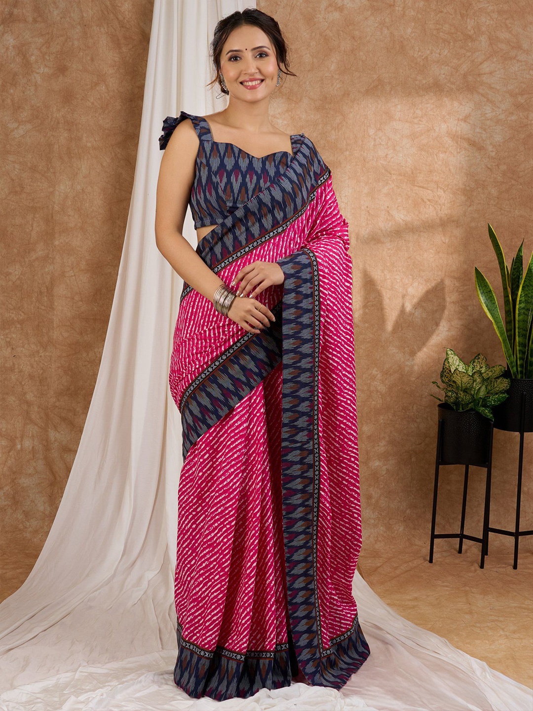 

Prasam Leheriya Pure Cotton Leheriya Saree, Pink