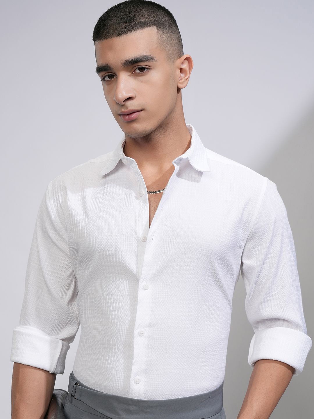 

HIGHLANDER Men Slim Fit Spread Collar Textured Casual Shirt, White