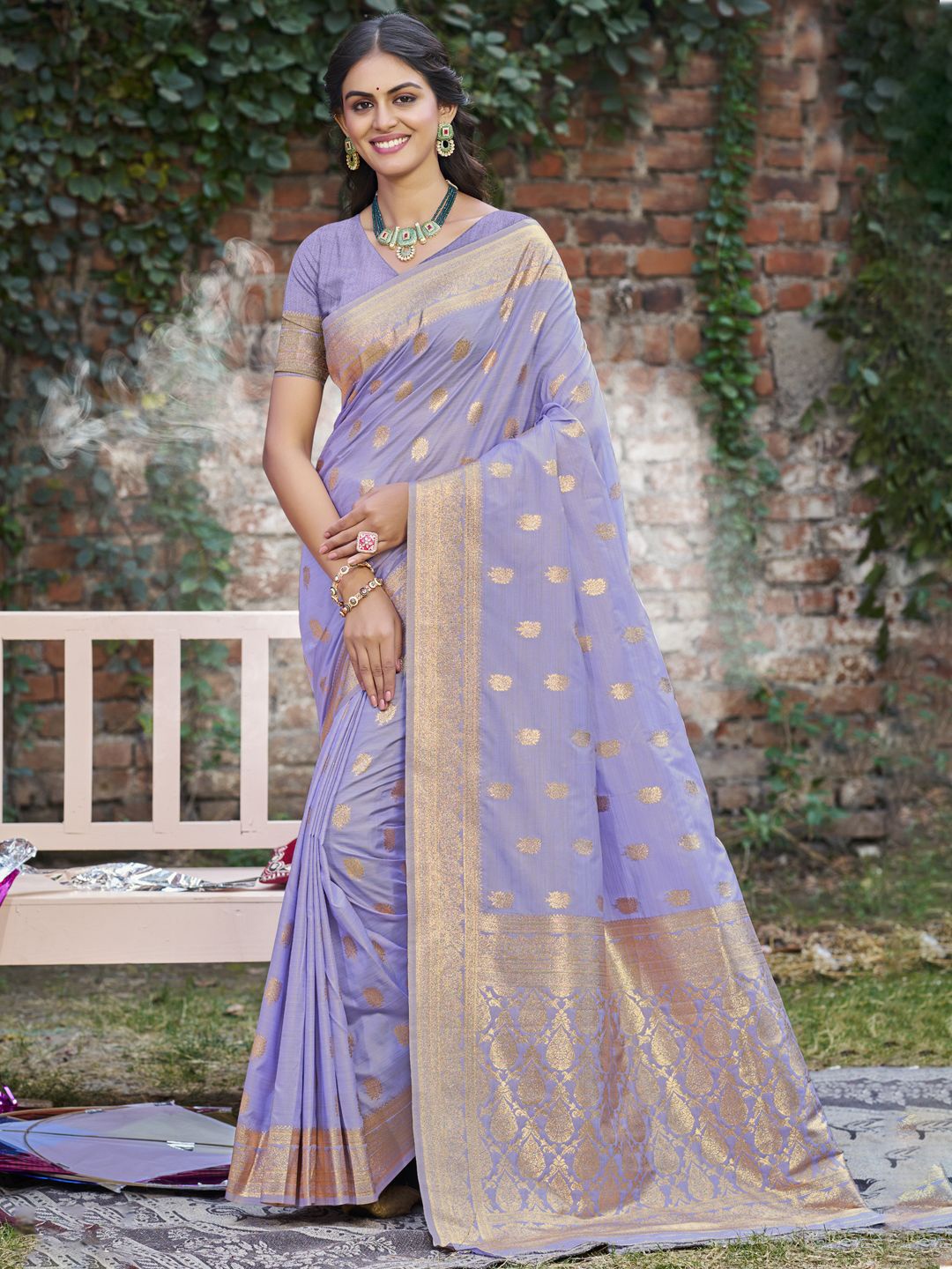 

SANGAM PRINTS Zari Woven Design Tussar Saree, Purple