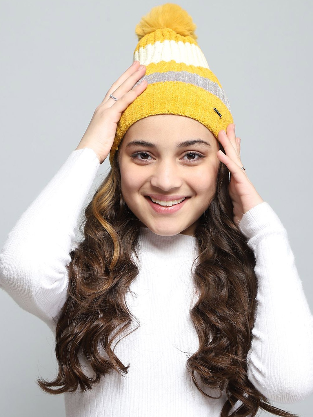 

Monte Carlo Women Woollen Beanie, Yellow