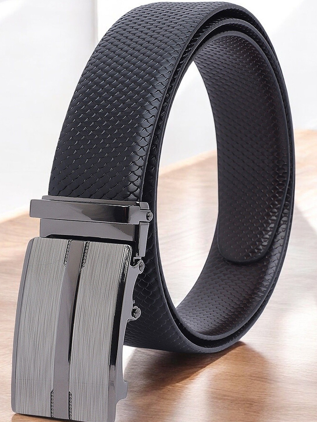 

Metronaut Men Textured Leather Belt, Black