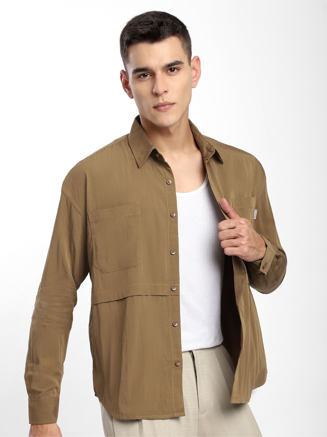 

Beyoung Men Relaxed Fit Spread Collar Solid Casual Shirt, Brown