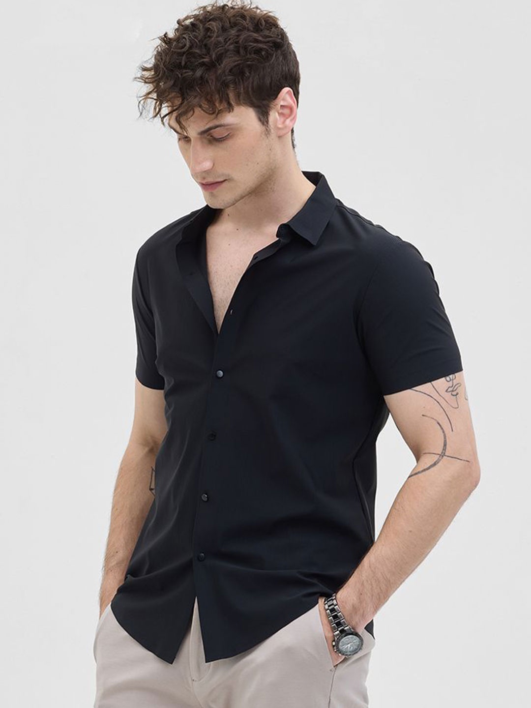 

Snitch Men Slim Fit Spread Collar Solid Casual Shirt, Black