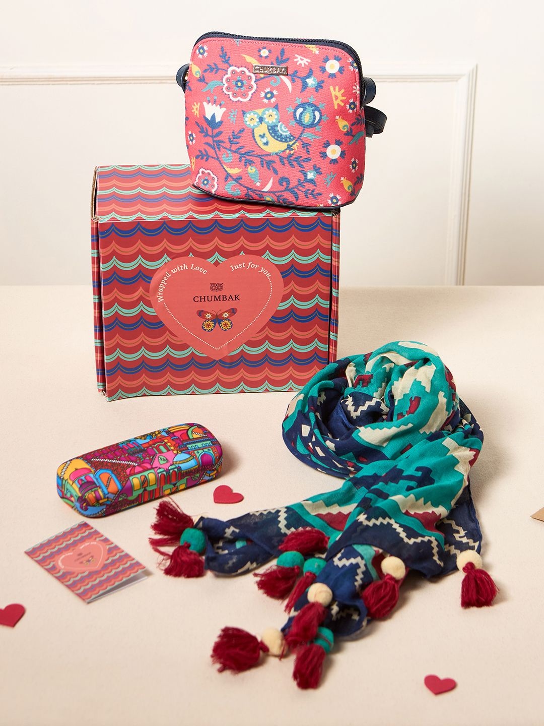 

Chumbak 3 Pieces Red & Green Explorer Trio Gift Set Comes In A Gift Box