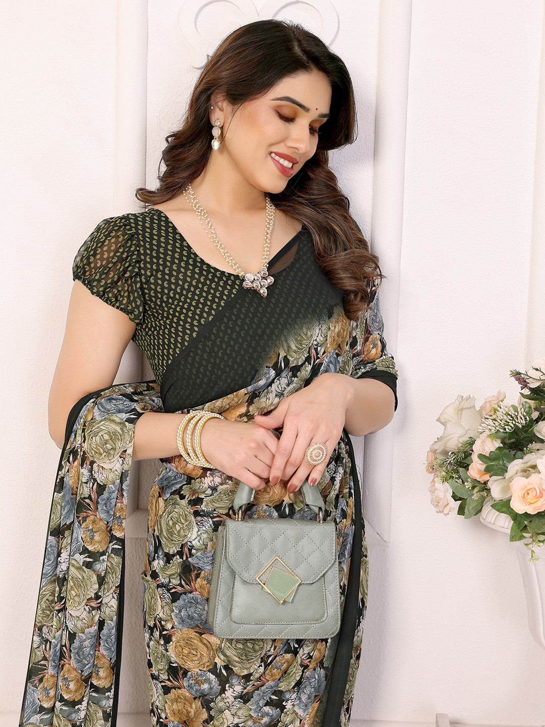

Nirmohi Fashion Floral Printed Pure Georgette Saree, Olive
