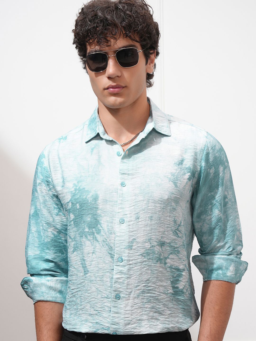 

HIGHLANDER Men Printed Crush Textured Slim Fit Occasion shirt, Blue