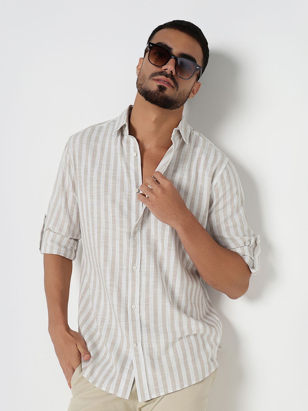 

R&B Men Spread Collar Vertical Striped Cotton Casual Shirt, Beige