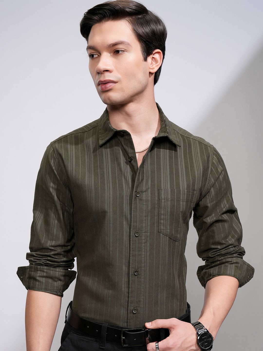 

HIGHLANDER Men Spread Collar Textured Cotton Casual Shirt, Olive