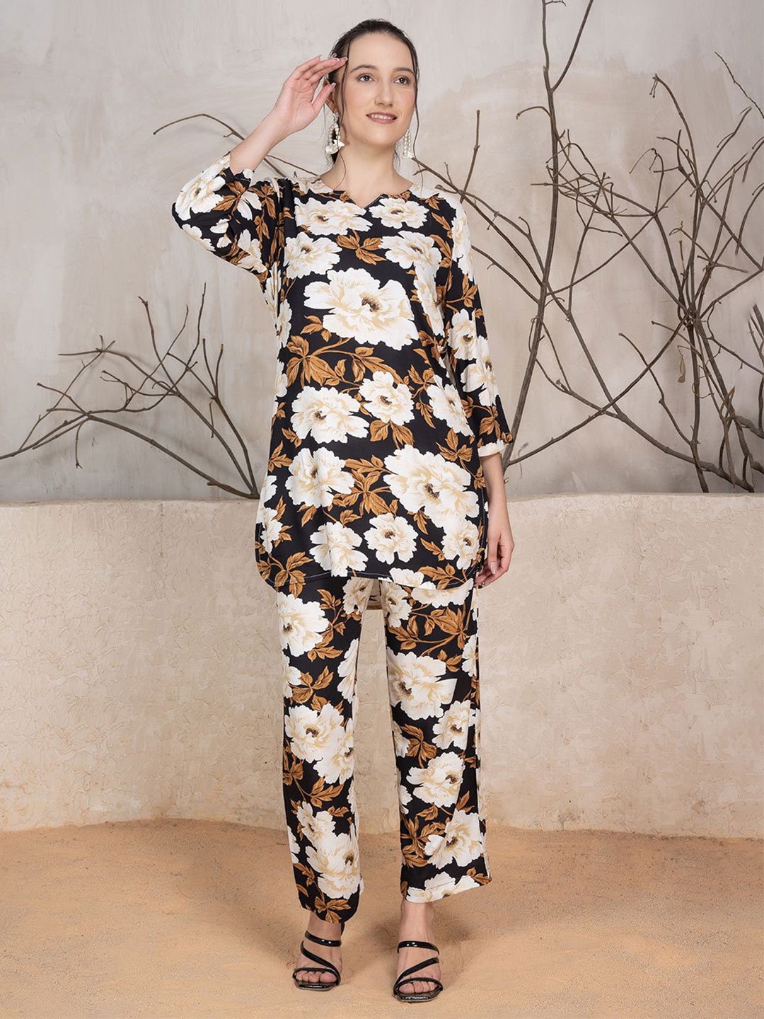 

SANASH Collections Floral Printed Tunic With Trousers Co-Ords Set, Black