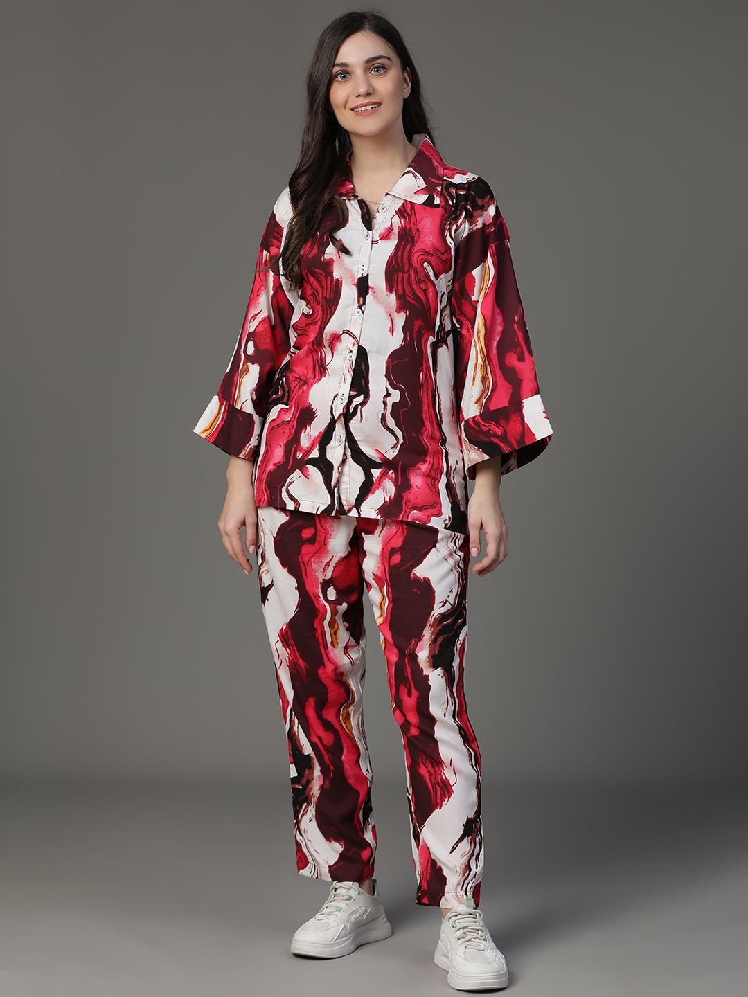 

VEGAL Printed Long Sleeves Shirt With Trousers, Red