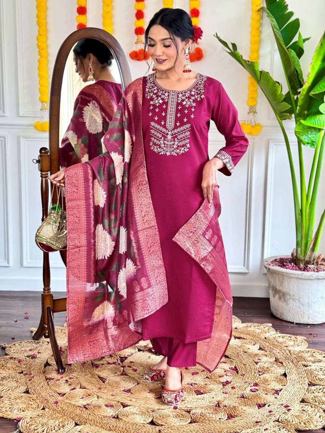 

SHREE KHODAL FASHION Women Embroidered Long Sleeves Kurta & Trousers With Dupatta, Maroon
