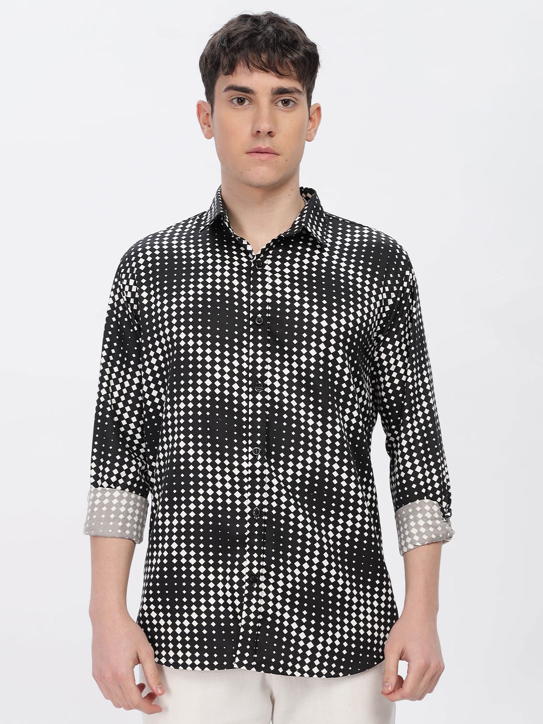 

BUMCHIQ Men Comfort Fit Spread Collar Geometric Printed Casual Shirt, Black