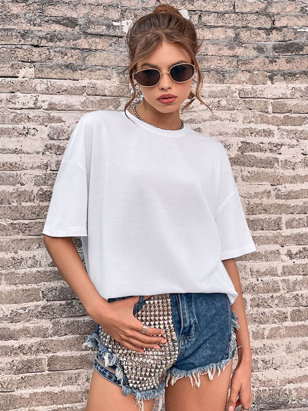 

DressBerry Drop-Shoulder Sleeves Oversized T-shirt, White