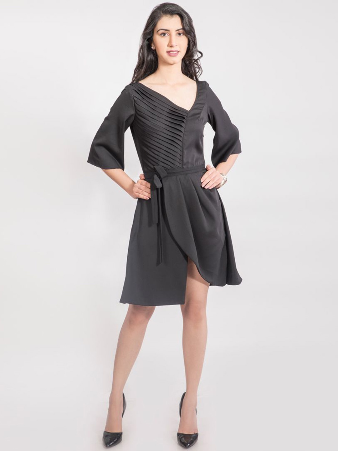 

DELIS Women V-Neck Pleated Detailed Georgette A-Line Dress, Charcoal