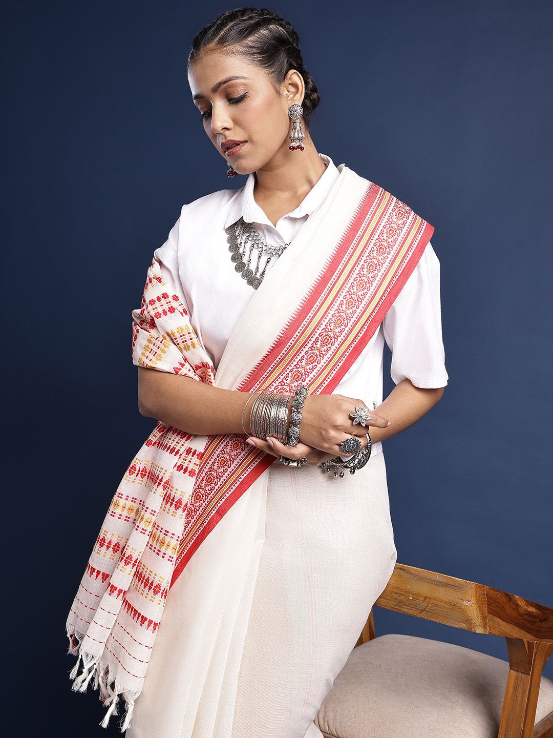 

Taavi Begampuri Handloom Cotton Woven Design Saree With Blouse Piece, White