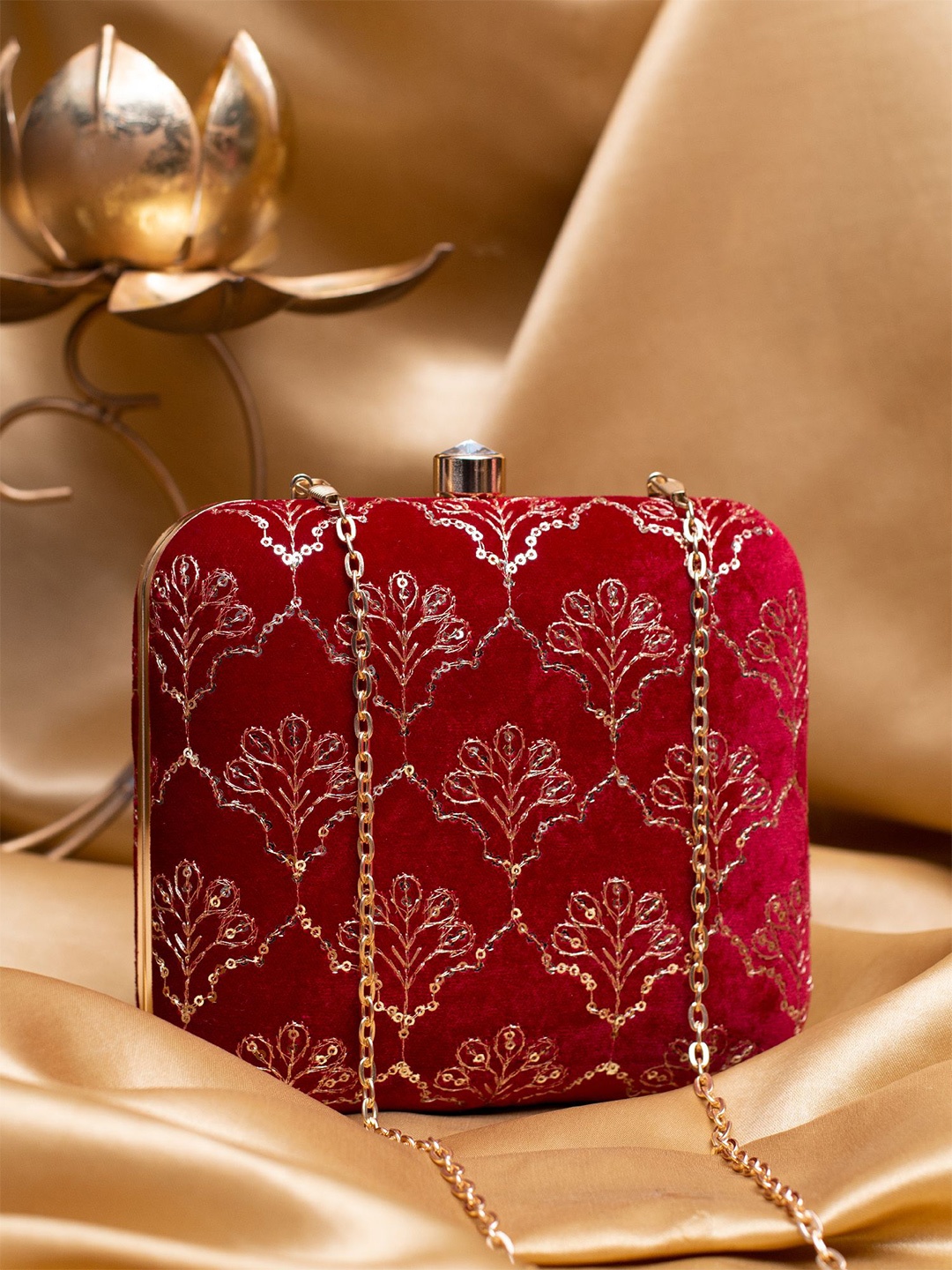 

ARTKLIM Golden Sequins Embellished Box Clutch with Sling Chain, Maroon
