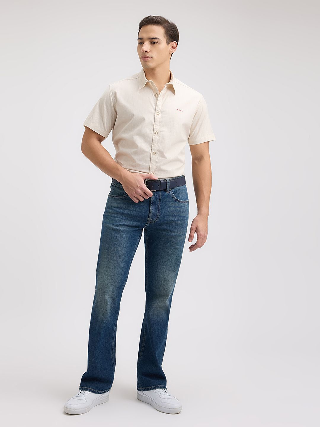 

Pepe Jeans Men Spread Collar Solid Cotton Casual Shirt, Beige