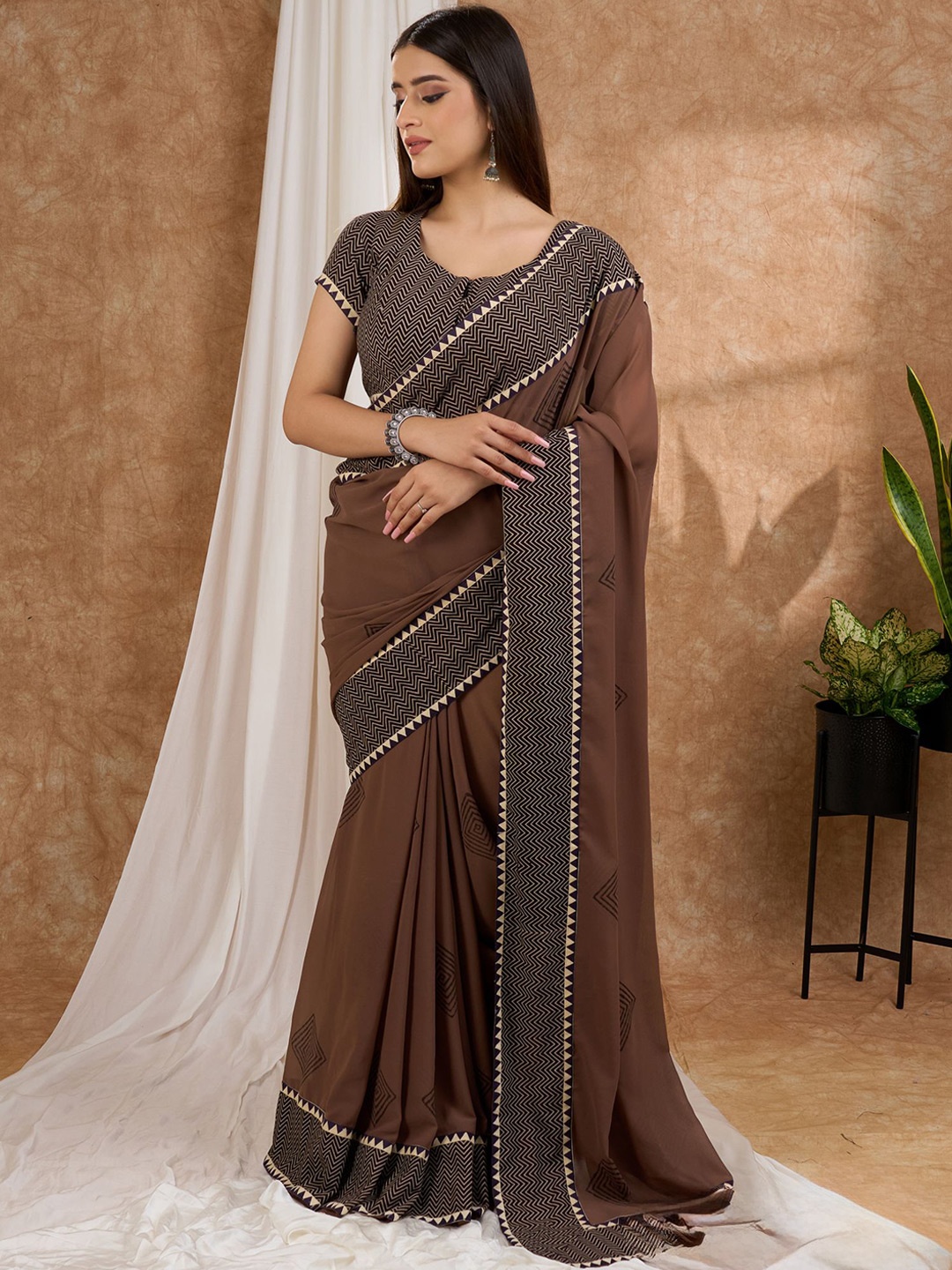 

Prasam Pure Georgette Block Print Saree, Brown
