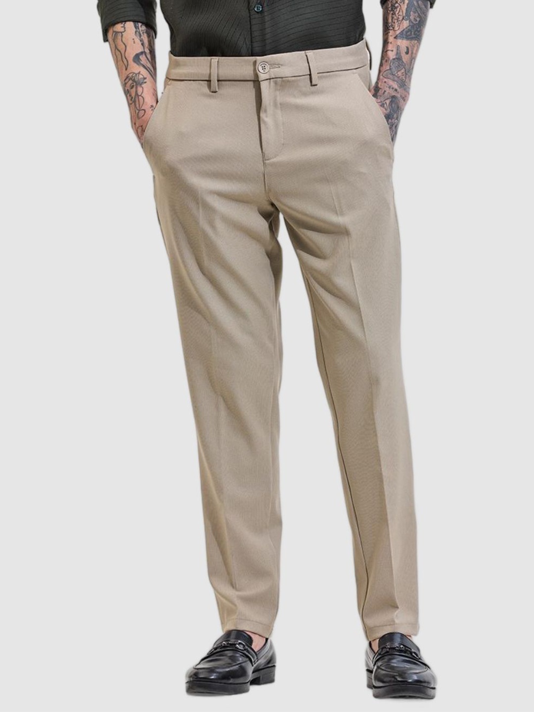 

Snitch Men Beige Plain Slim Fit Trousers