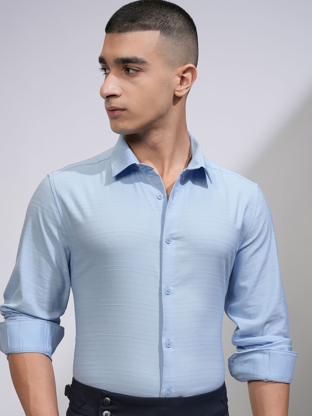 

HIGHLANDER Men Slim Fit Spread Collar Textured Cotton Formal Shirt, Blue
