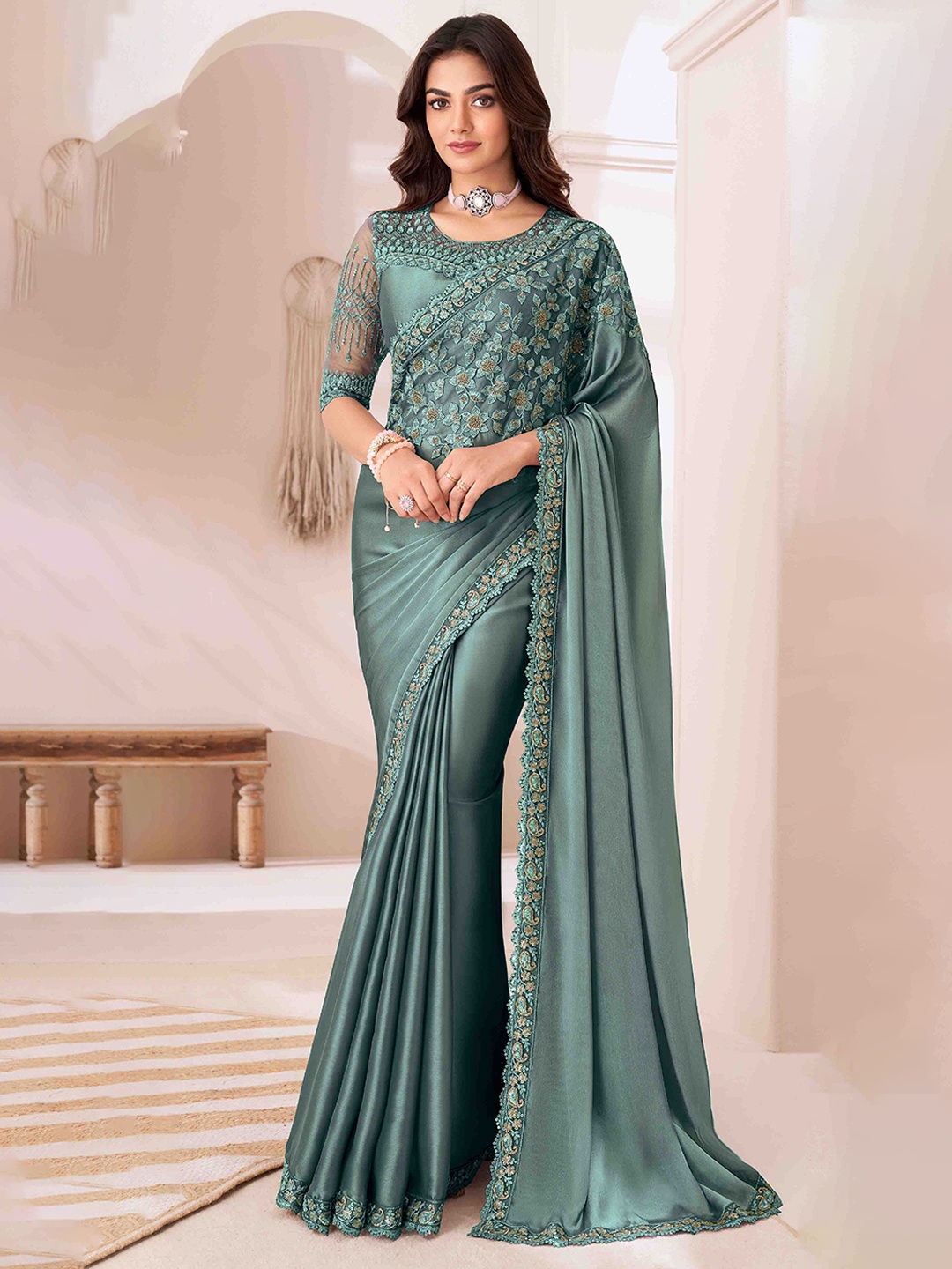 

Mitera Floral Embroidered Pure Georgette Saree, Blue