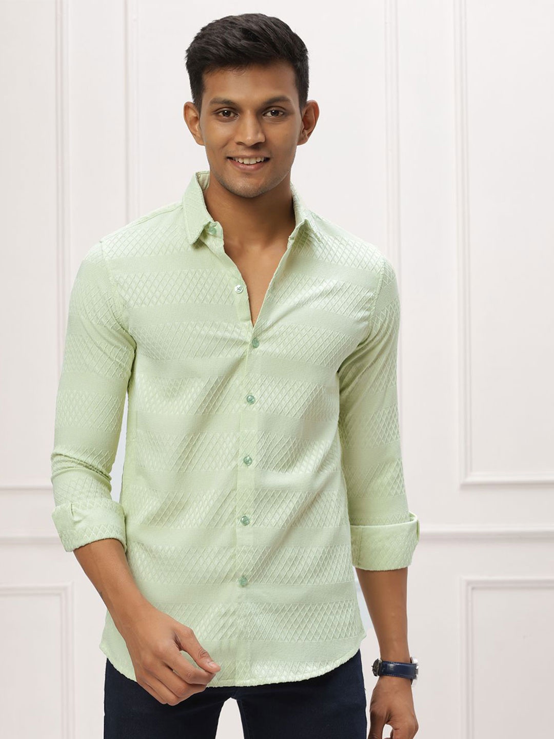 

N AND J Men Spread Collar Geometric Printed Casual Shirt, Green