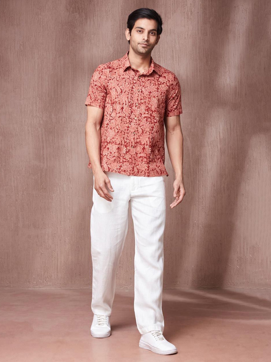 

Fabindia Men Spread Collar Floral Printed Cotton Casual Shirt, Red