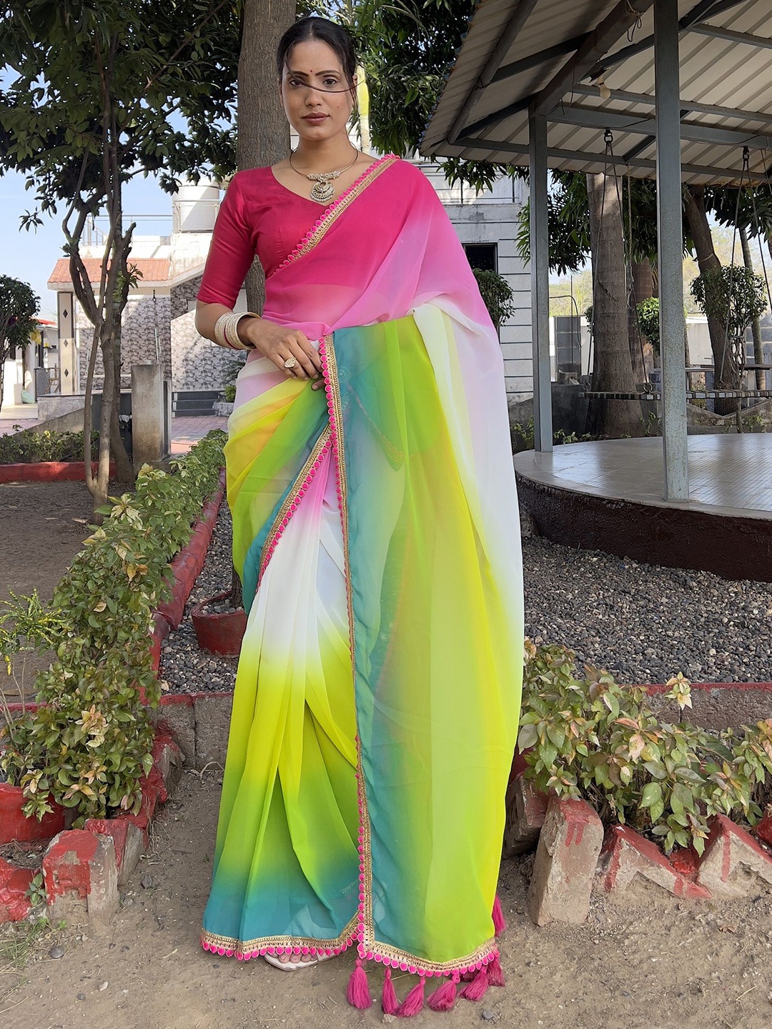

APNISHA Ombre Embroidered Pure Georgette Saree, White