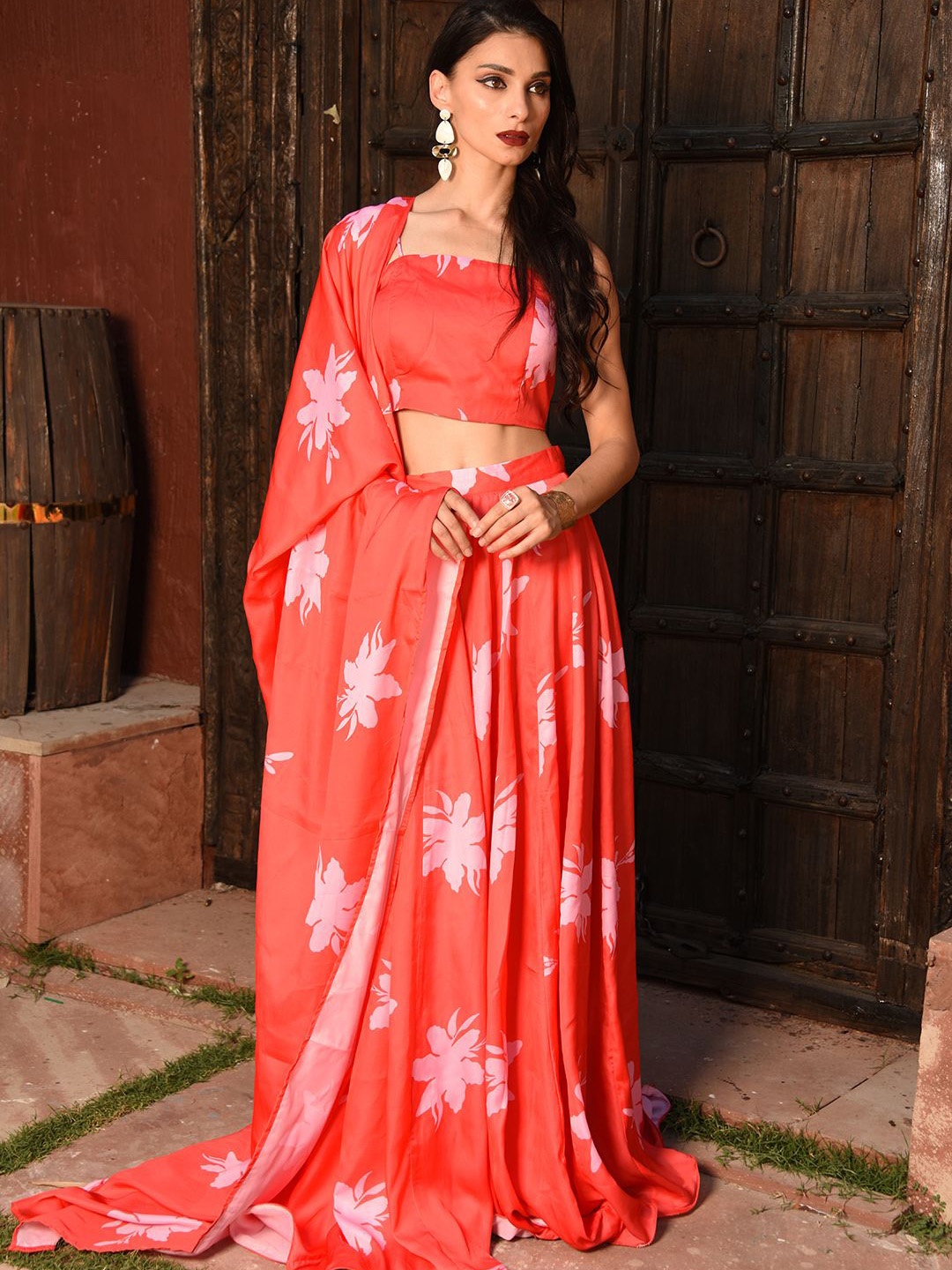 

Laalzari Printed Crop Top With Skirt & Dupatta, Orange