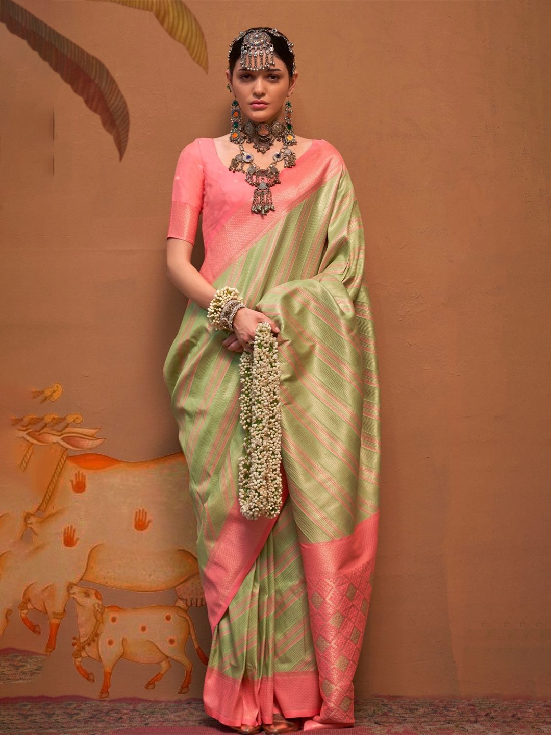 

PEENGAX Striped Silk Blend Saree, Green