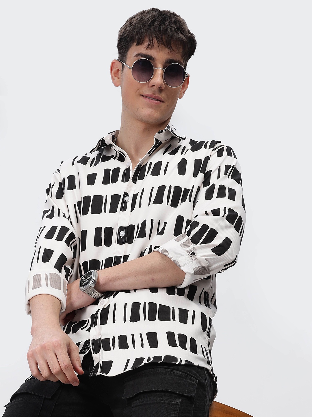 

BUMCHIQ Men Comfort Slim Fit Spread Collar Geometric Printed Casual Shirt, White