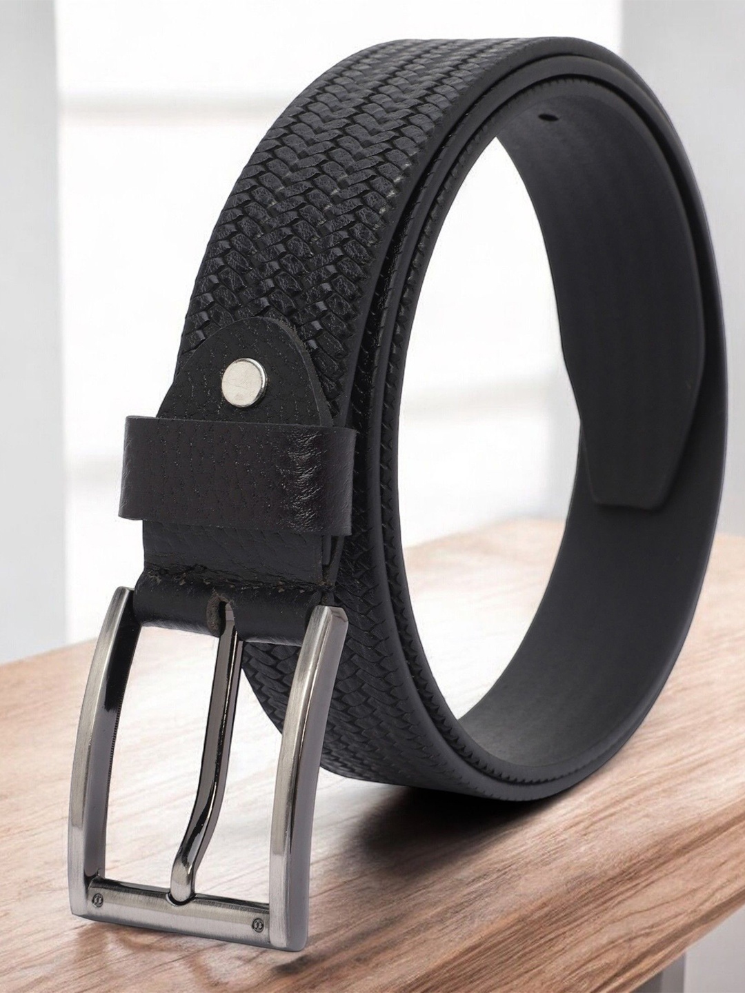 

Metronaut Men Textured Leather Belt, Black