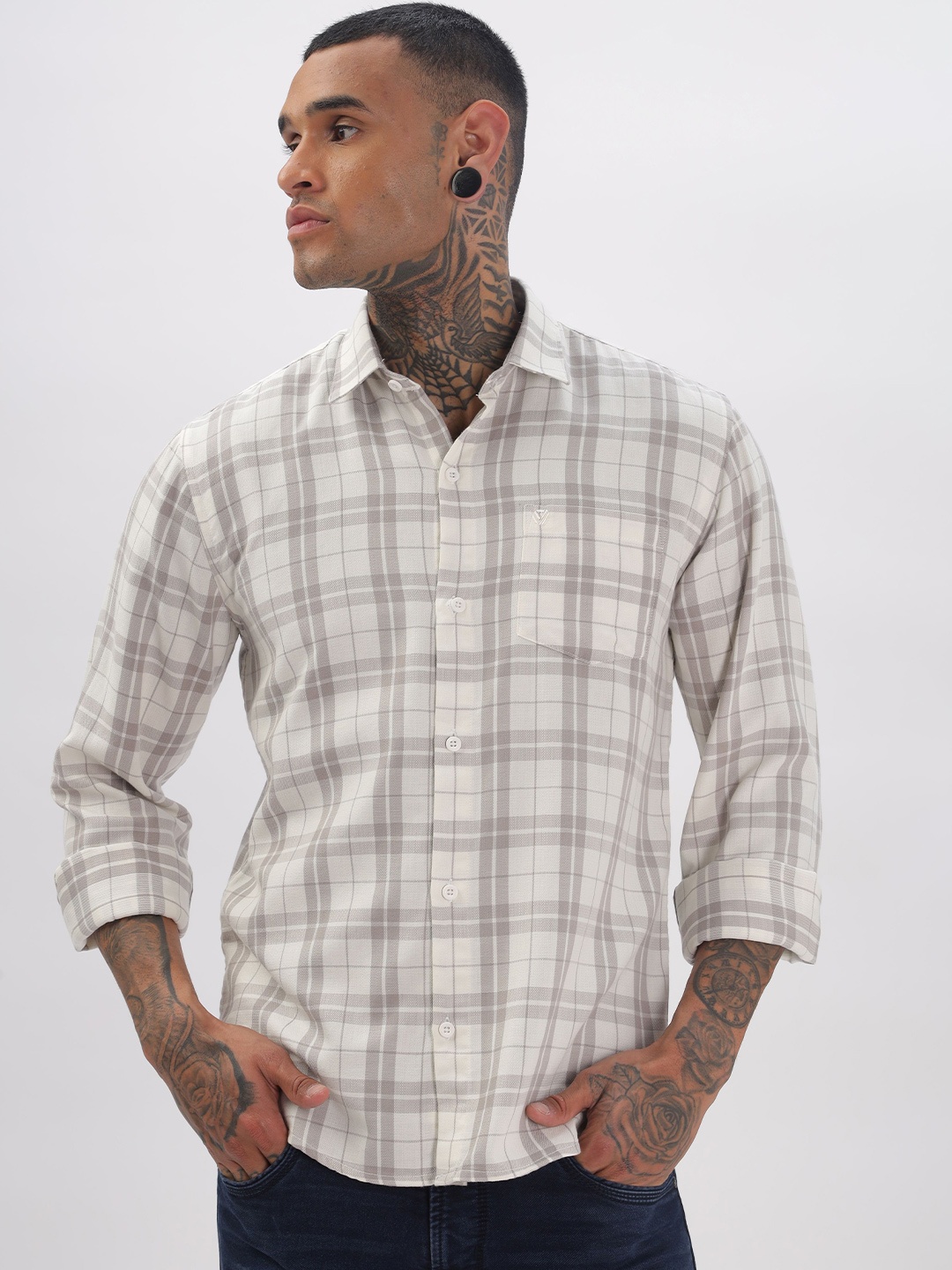 

BS BLUE SQUAD Men Slim Fit Opaque Checked Casual Shirt, Cream