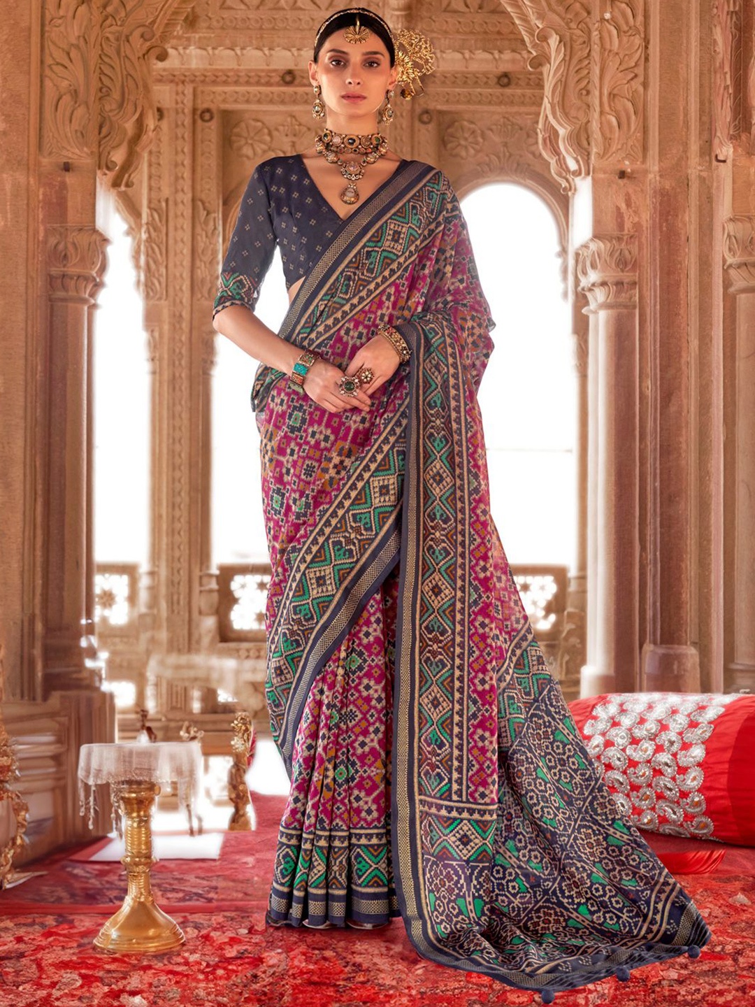 

Anouk Silk Blend Patola Saree, Pink