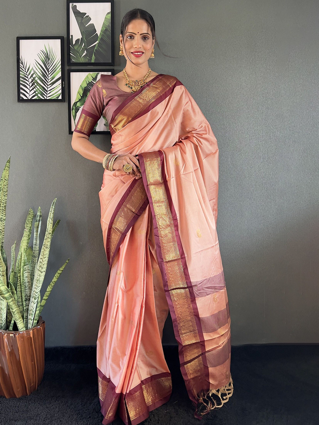 

APNISHA Woven Design Zari Silk Cotton Ready to Wear Kanjeevaram Saree, Peach