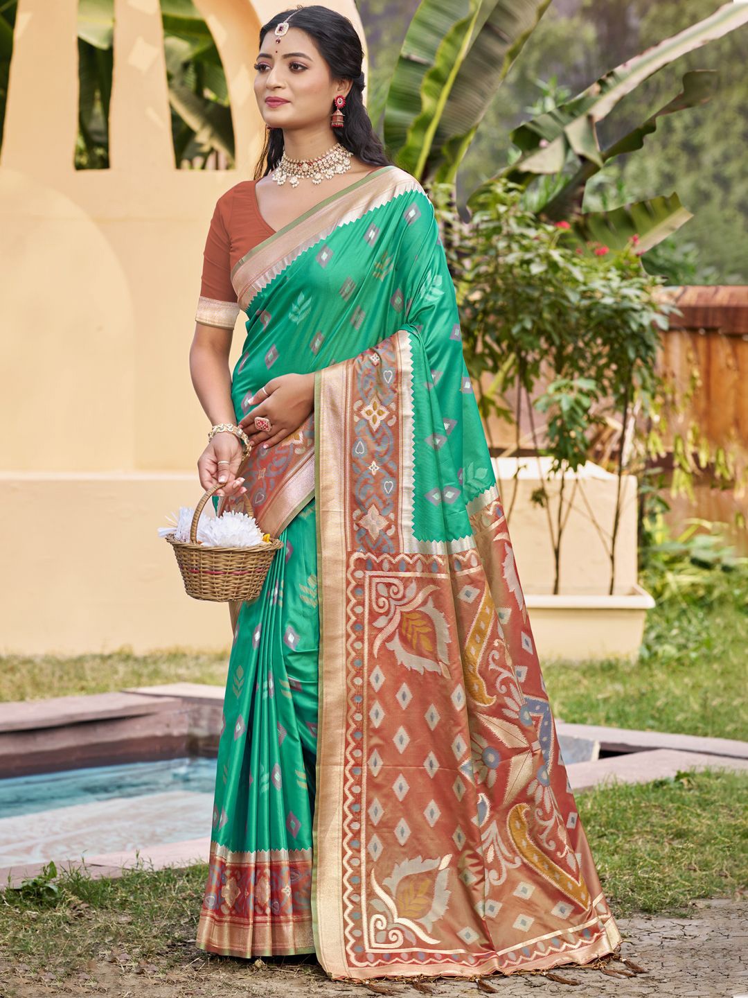 

SANGAM PRINTS Geometric Printed Zari Tussar Saree, Sea green