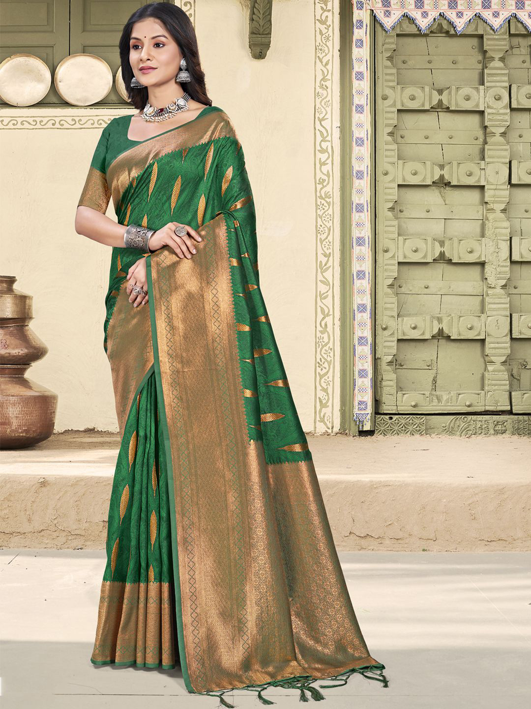 

SANGAM PRINTS Ethnic Motifs Woven Design Designer Tussar Saree, Green