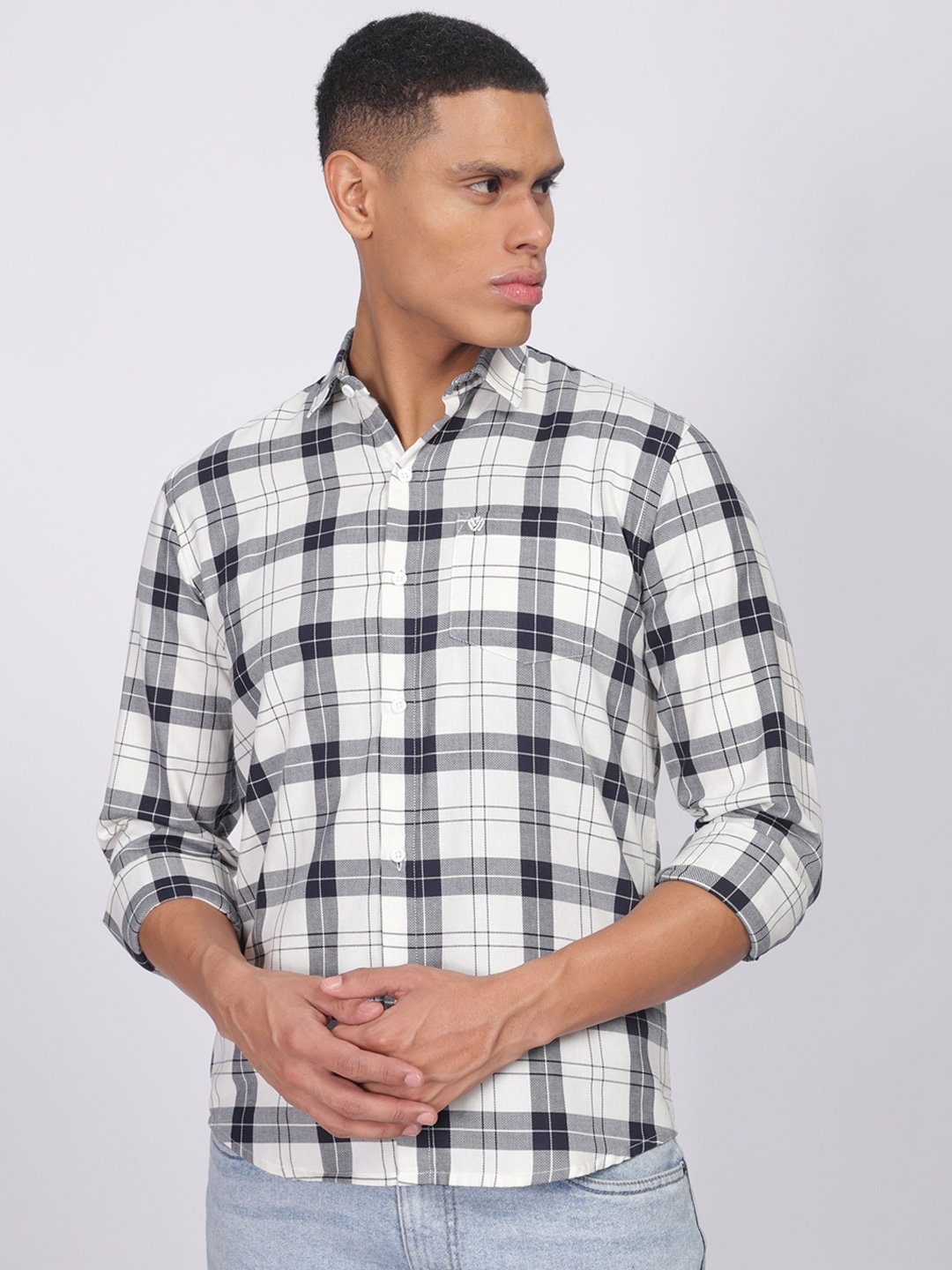 

BS BLUE SQUAD Men Slim Fit Opaque Checked Casual Shirt, White