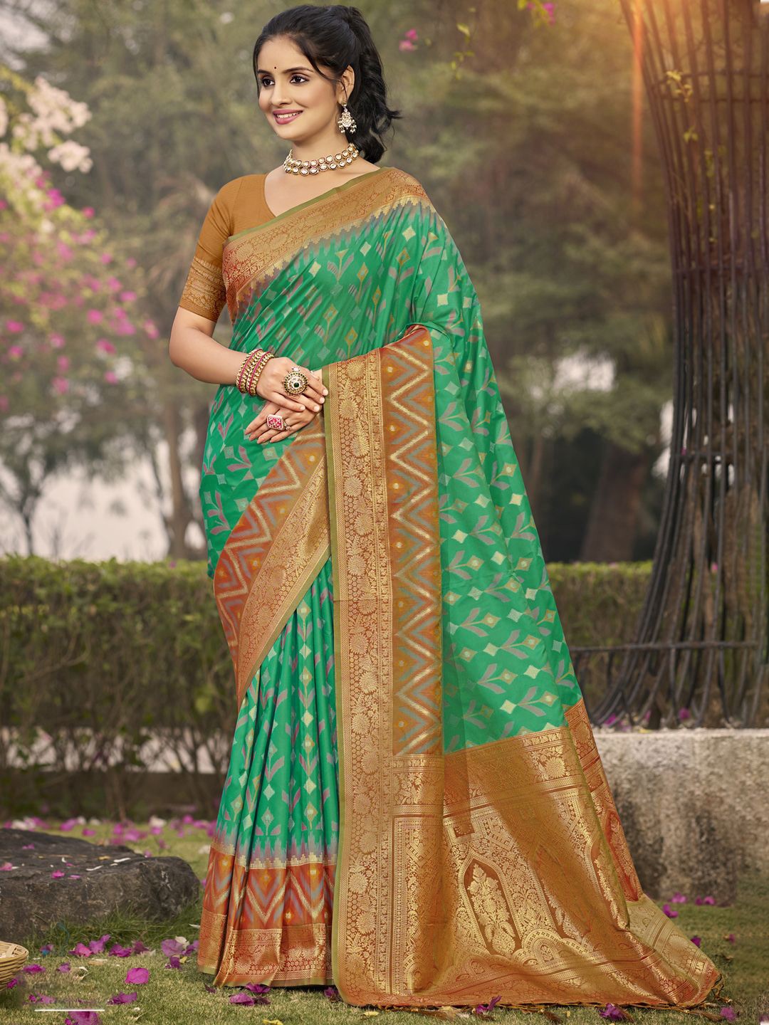 

SANGAM PRINTS Floral Printed Zari Tussar Saree, Sea green