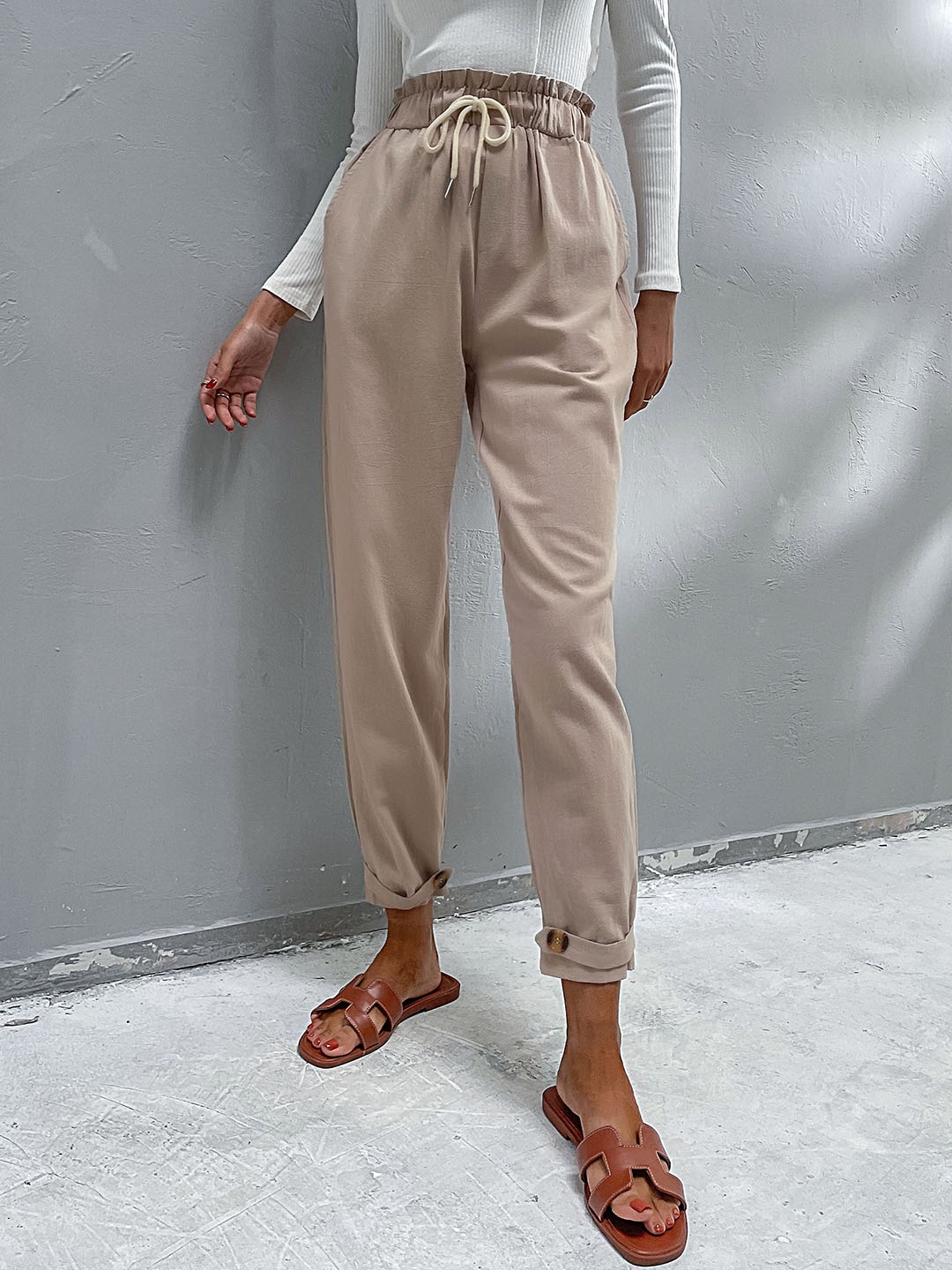 

DressBerry Women Smocked Trousers, Khaki