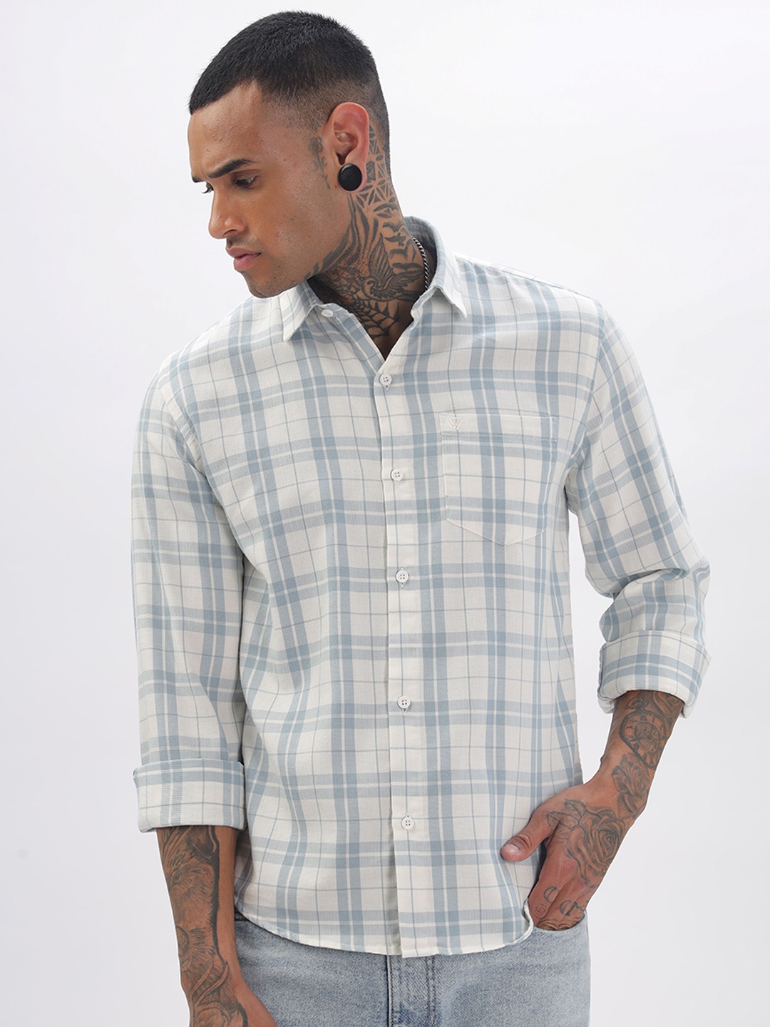 

BS BLUE SQUAD Men Slim Fit Opaque Checked Casual Shirt