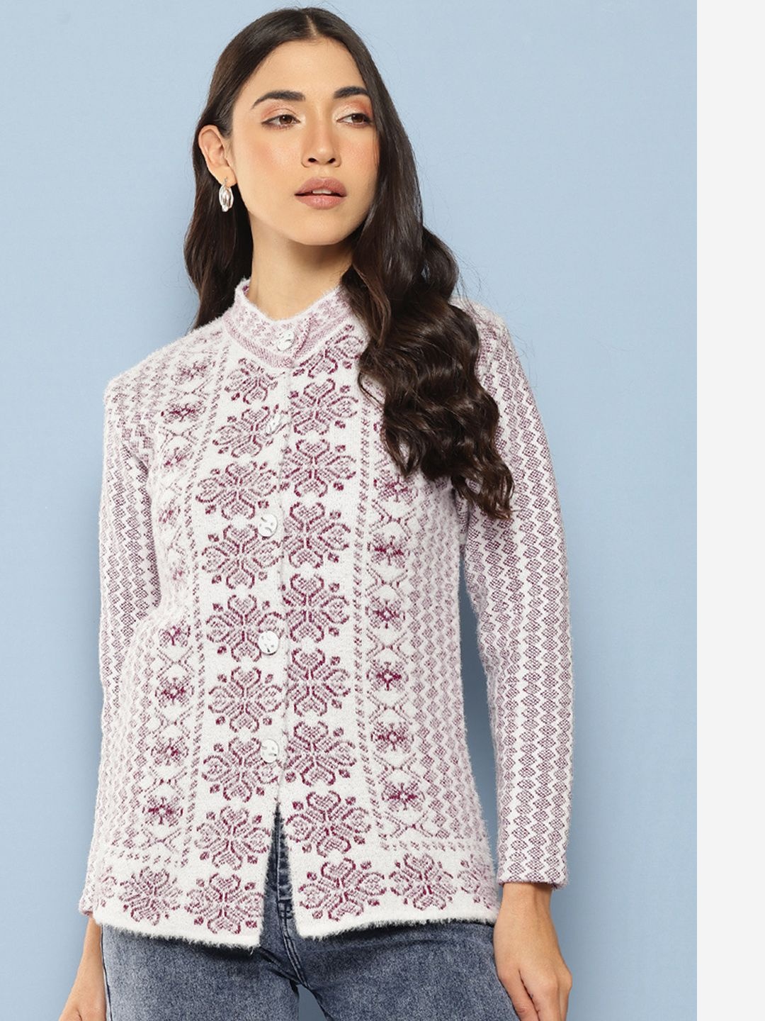

The Roadster Lifestyle Co. Women Floral Round Neck Woollen Cardigan, Purple