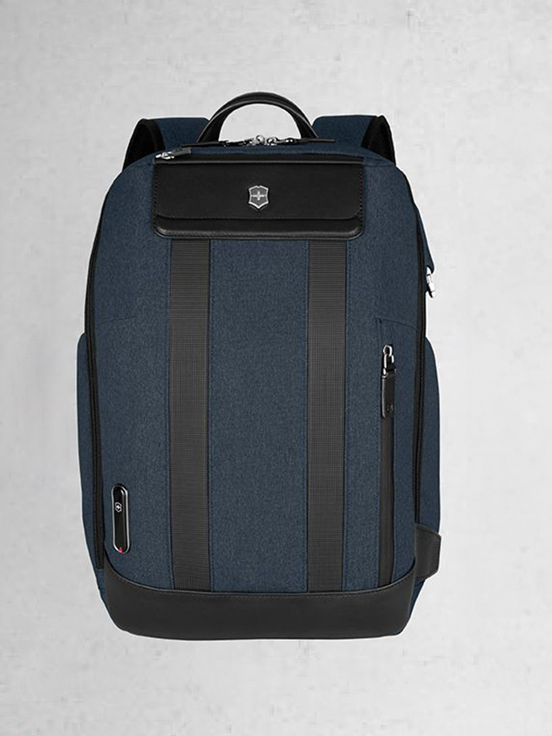 

Victorinox Unisex Ergonomic Backpack, Blue