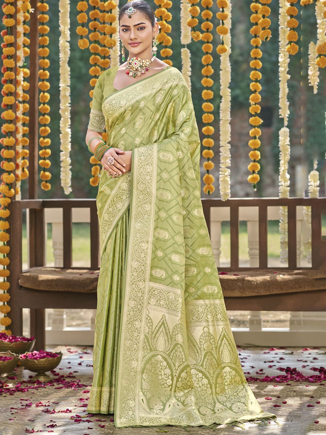 

SANGAM PRINTS Woven Design Zari Satin Tussar Saree, Green