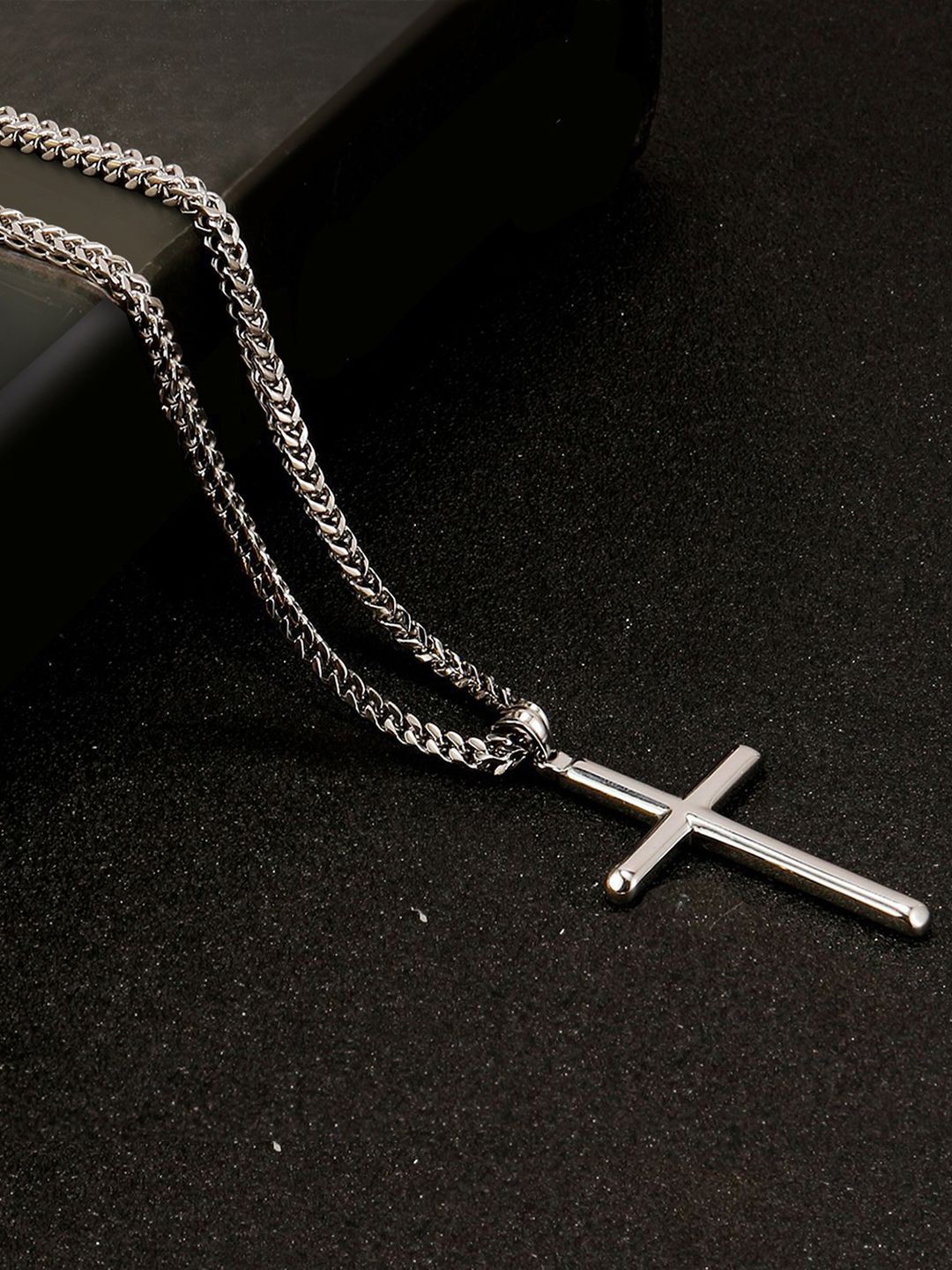 

Peora Men Silver-Plated Stainless Steel Contemporary Cross Cuban Pendant With Chain